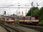 Brot Bchsen Versammlung in Pilsen Hbf am 03.10.2008. Der 810 034 und der 810 182 bei einer Rangierfahrt.  