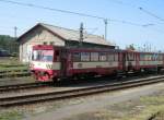 810 099 auf dem Weg vom BW Chomutov zum Bahnhof, 17.07.07