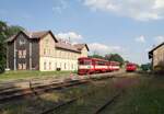 M 131.1513 und 810 411-9 waren am 19.07.14 in Křimov zu sehen. 