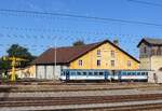 810 446-5 mit Beiwagen zu sehen am 08.08.26 in Čerčany.