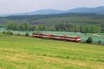 810 523 und 620 mit Os 8113 bei Trisov (23.05.2011)