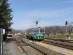 810.141 der tschechische privatische Regionalbahn - eleznice Desn fhrt aus Petrov nad Desnou nach Kouty nad Desnou.