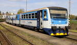 814 204-4, als OS nach Hradec Králové (deutsch Königgrätz)   abfahrbereit in  Jičín .