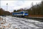 ČD 814 125-1 kommt nach Bhf. Kamenné Žehrovice am 23.01.2024