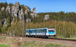 814 103 als Os 15733 (Trutnov hl.n. - Teplice nad Metuji) bei Doln� Adr�pach 2.5.26