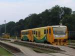 914 038-5/814 038-6 mit Os 15757 Trutnov Hlavn Ndra-Teplice nad Metuji auf Bahnhof Trutnov Hlavn Ndra am 6-8-2011.