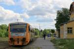 814 069-1 / 914 069-0 mit Os 28314 Slavonice-Kostelec u Jihlavy auf Bahnhof Telč am 20-5-2013.