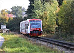 CD 840 005-3 erreicht hier am 5.10.2026 um 13.32 Uhr den Landbahnhof Smrzovka.