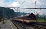 843 017 erreicht am 13.06.16 als R 1166 von Liberec nach Usti nad Labem den Bahnhof Decin.
