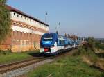 Der 844 006 als Os nach Domalice am 07.10.2013 bei der Ausfahrt aus Blejov.