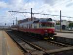 854 021-3 bei der Einfahrt in Praha hl.n.