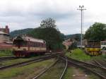 854 215-1 auf Bahnhof Trutnov Hlavn Ndra am 1-8-2011.