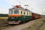 CSD E422 0003 (CD 100 003-3) mit Os 28406 am 25.August 2018 im Bahnhof Sudomerice u Bechyne.