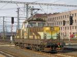 8.4.2012 17:51 ČD 111 023-8 beim rangieren im Bahnhof Praha hl.n..