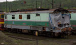 122 019-3 wird wohl nicht wieder aufgearbeitet.Als letzte abgestellt im Schadlokzug in Usti nad Labem.