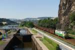 122 049 mit Kohlezug in Usti nad Labem-Strekov (24.07.2012)