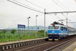 151 001 auf dem Weg nach Prag. Aufgenommen am 06.05.2015 in Nove Kopisty.