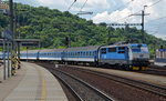 151 004 brachte am 14.06.16 den R 610 nach Usti nad Labem. In Usti nad Labem wird sie ihren Zug an einen Knödel übergeben und mit dem R 609 zurück nach Prag fahren.