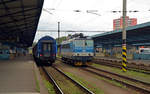 Am 19.06.18 rangiert 362 130 im Bahnhof Cheb. Sie hatte zuvor den als R 612 verkehrenden Wagenpark nach Cheb gebracht und setzt sich nun ans andere Zugende.