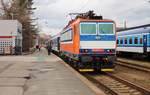 ES 499 1001 (362 001) zu sehen am 16.03.19 mit dem R 911 in Brno-Královo Pole.