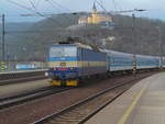CD Elok 362 052 fährt mit dem Schnellzug nach Praha aus Cheb kommend in Usti nad Labem hl.