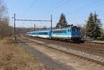 362 086-1 als R 611 (mit den neuen interJet Waggons) zu sehen am 20.03.22 in Želenice nad Bílinou.