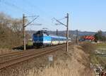 Die Baureihe 193 löste die Baureihe 362 zwischen Cheb-Ústí nad Labem-Prag und Cheb-Plzeň-Prag ab. 362 057 fuhr am 09.02.23 als R 614 durch Chotikov. Groß war die Freude wieder eine 362 hier zu sehen.