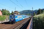 362 165-3 als R 682 zu sehen am 25.05.26 in �st� nad Labem.
Eigentlich ist die Lok in Br�nn beheimatet. Zur Zeit f�hrt Sie um �st� nad Labem die Z�ge.
