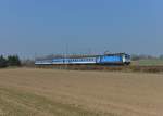 362 062 mit einem R nach Prag am 29.03.2014 bei Chotíkov.
