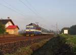 362 057-2 hier am 13.05.15 mit einem Schnellzug in Chotikov.