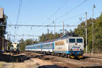 362 081-2 durchfährt den Bahnhof Strezimir am 21. September 2019.