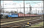 CD 363075-3 wartet hier am 19.04.2023 um 13.26 Uhr im Bahnhof Brezno u Chomutova auf die Weiterfahrt in Richtung Pilsen.