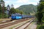 363 074-6 zu sehen mit einem Kohlenzug am 06.08.22 in Sebuzin. 