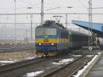 18.2.2011 12:12 ČD 363 061-3 mit einem Schnellzug (R) nach Praha hl.n.