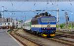 Einfahrt in Cheb -     Zweisystemlok der CD BR 363 mit ihrem Zug im Bahnhof Cheb.