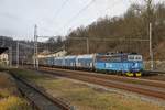 363 047 mit Güterzug in Brezova nad Svitavou am 28.11.2016.