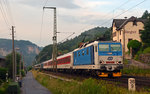 Am Abend des 30.06.16 zog 371 002 ihren CNL 458 von Prag durch Stadt Wehlen nach Dresden, wo sie ihren zug an DB Fernverkehr übergeben wird.