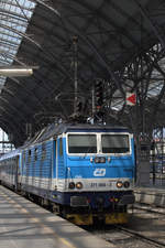 371 004 - 3 in Praha hln. 21.06.2019 15:29 Uhr.