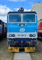 Die vom Thüringer Eisenbahnverein erworbene ČD 371 201-5 am 30.08.2025 beim Tag der offenen Tür (100 Jahre Bw Erfurt) im DB Werk Erfurt.