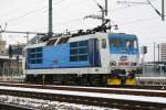 In Dresden Hbf wartet 371 201 auf ihren nchsten Einsatz nach Tschechien.