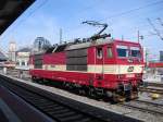 371 003-5 steht am 03.04.11 im Hbf Dresden und wartet auf neue Aufgaben.