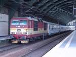 371 002-7 (CD) fuhr am 02.04.06 den Berlin Warzawa Express.