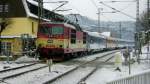 371 015-9 kommt am 22.2.2013 mit ihrem Eurocity auf dem Weg nach Dresden hier in Kurort Rathen vorbei