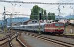 371 003 erreicht mit dem EC 174 Budapest - Hamburg-Altona den Bahnhof Decin.