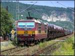 372 011 mit einem Autozug vor dem Haltepunkt Stadt Wehlen, 17.07.07.