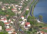 Bei Dolny Salezly (Salesel) fhrt 372 010 in Richtung Usti nad Labem (Aussig an der Elbe) - Blick vom Mlynafuv Krizek / Mlynafuv kamen (Mllerkreuz/ Mllerstein); 21.04.2007  