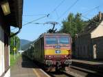 CD 372 013 bringt einen Zug mit PKWs von Tschechien nach Deutschland; Krippen, 17.06.2010    