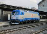 8.4.2012 18:14 ČD 380 011-7 beim rangieren im Bahnhof Praha hl.n..