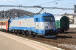 CD 380 018-2 fährt am 18.März 2015 mit dem EC 275 von Praha hl.n. nach Budapest-Keleti aus Bratislava hl.st..