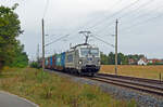 Am 03.10.23 schleppte 383 409 der Metrans einen Containerzug durch Wittenberg-Labetz Richtung Falkenberg(E).